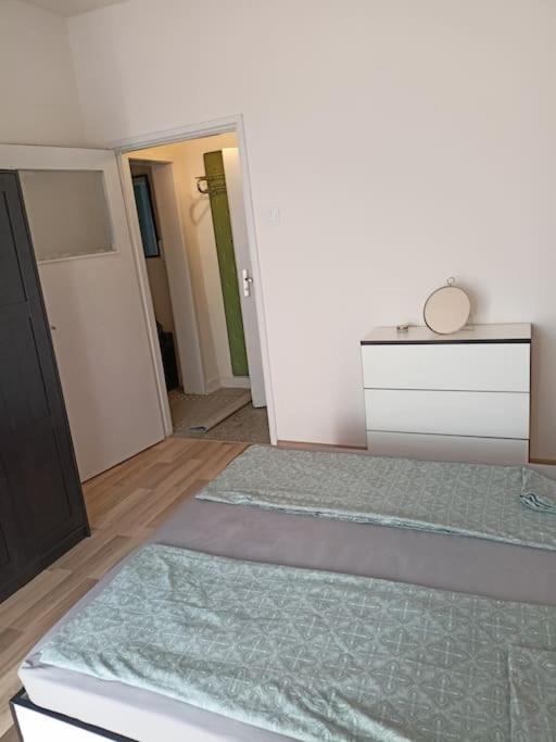 Appartement Welcome To Daisy Sunny Place! à Varna Extérieur photo